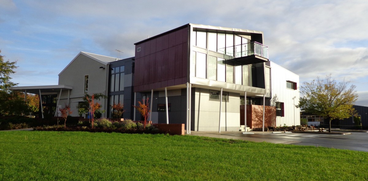 5 Tips For Sticking To Your Construction Schedule & Budget